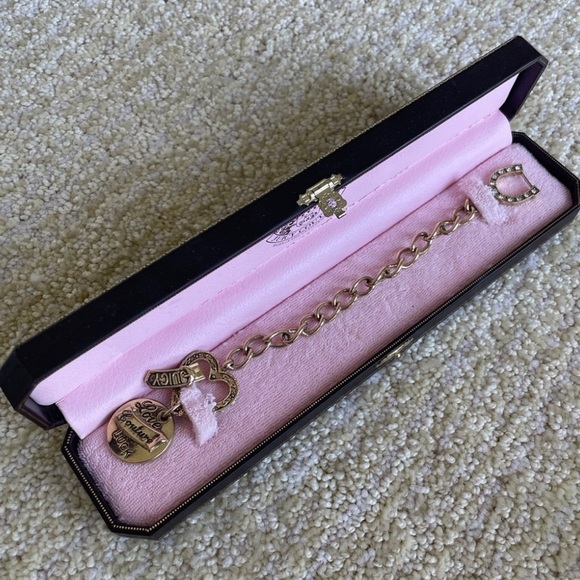 VTG Y2K Juicy Couture Love Luck, Horsehoe Charms Clasp Gold Tone Tennis Bracelet - Picture 2 of 10